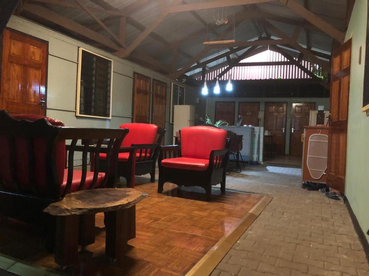 Unu Pikin Guesthouse Paramaribo Ngoại thất bức ảnh