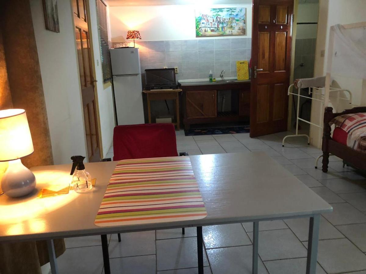 Unu Pikin Guesthouse Paramaribo Ngoại thất bức ảnh