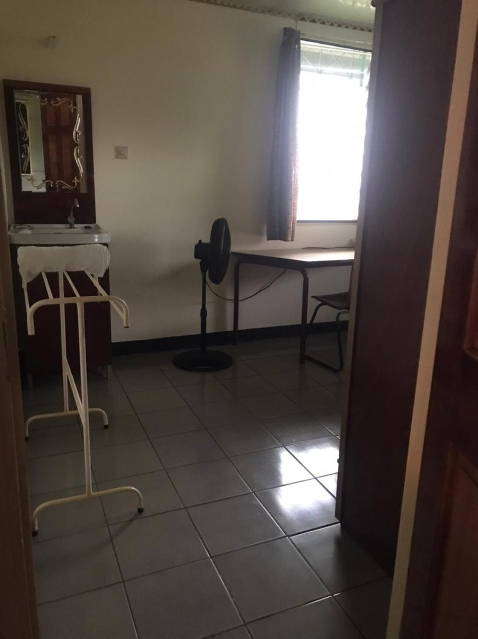 Unu Pikin Guesthouse Paramaribo Phòng bức ảnh