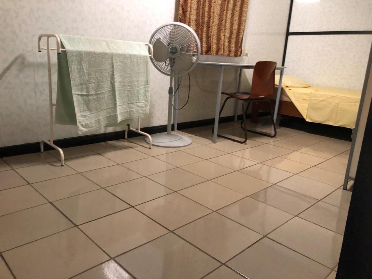 Unu Pikin Guesthouse Paramaribo Phòng bức ảnh